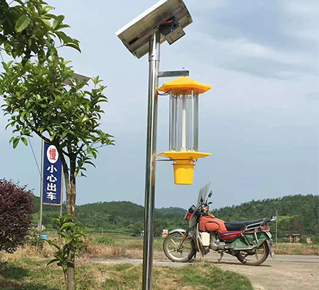 频振式太阳能杀虫灯